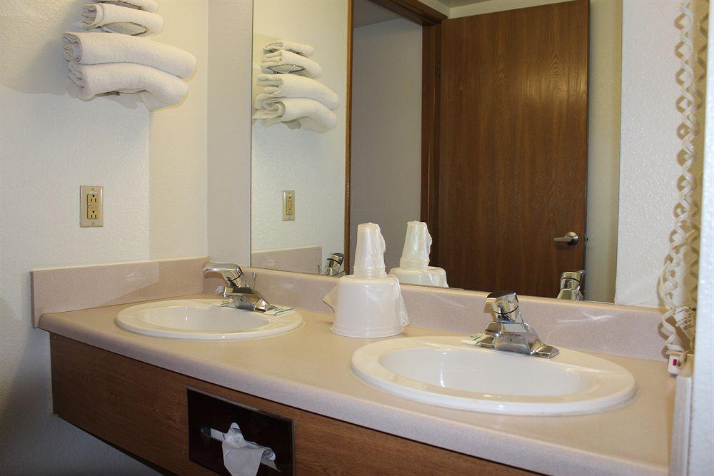 Travelers Inn - Phoenix Ngoại thất bức ảnh